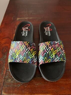 Skechers x JGoldcrown Love Wall Heart Print Slide Sandals Size 11